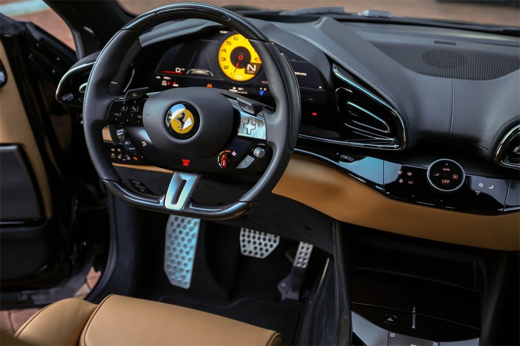 Certified 2024 Ferrari Purosangue Base image 44