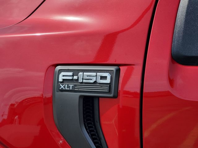 Certified 2022 Ford F150 XLT w/ Equipment Group 302A High image 31