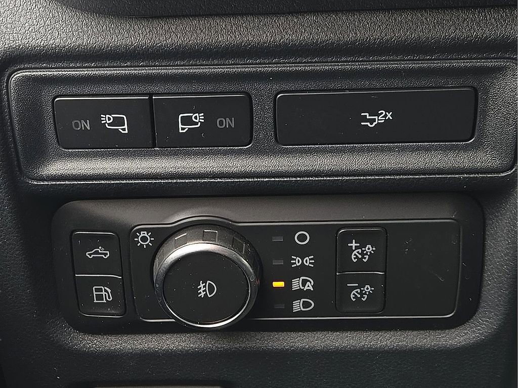 Used 2022 Ford F150 XLT w/ Equipment Group 302A High image 17