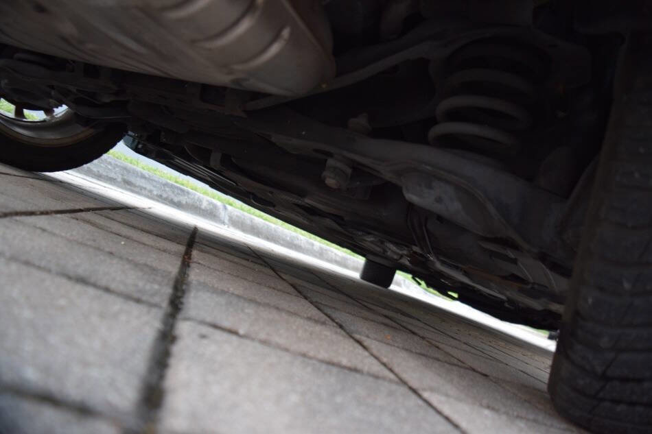 Used 2011 Volvo V50 T5 image 96