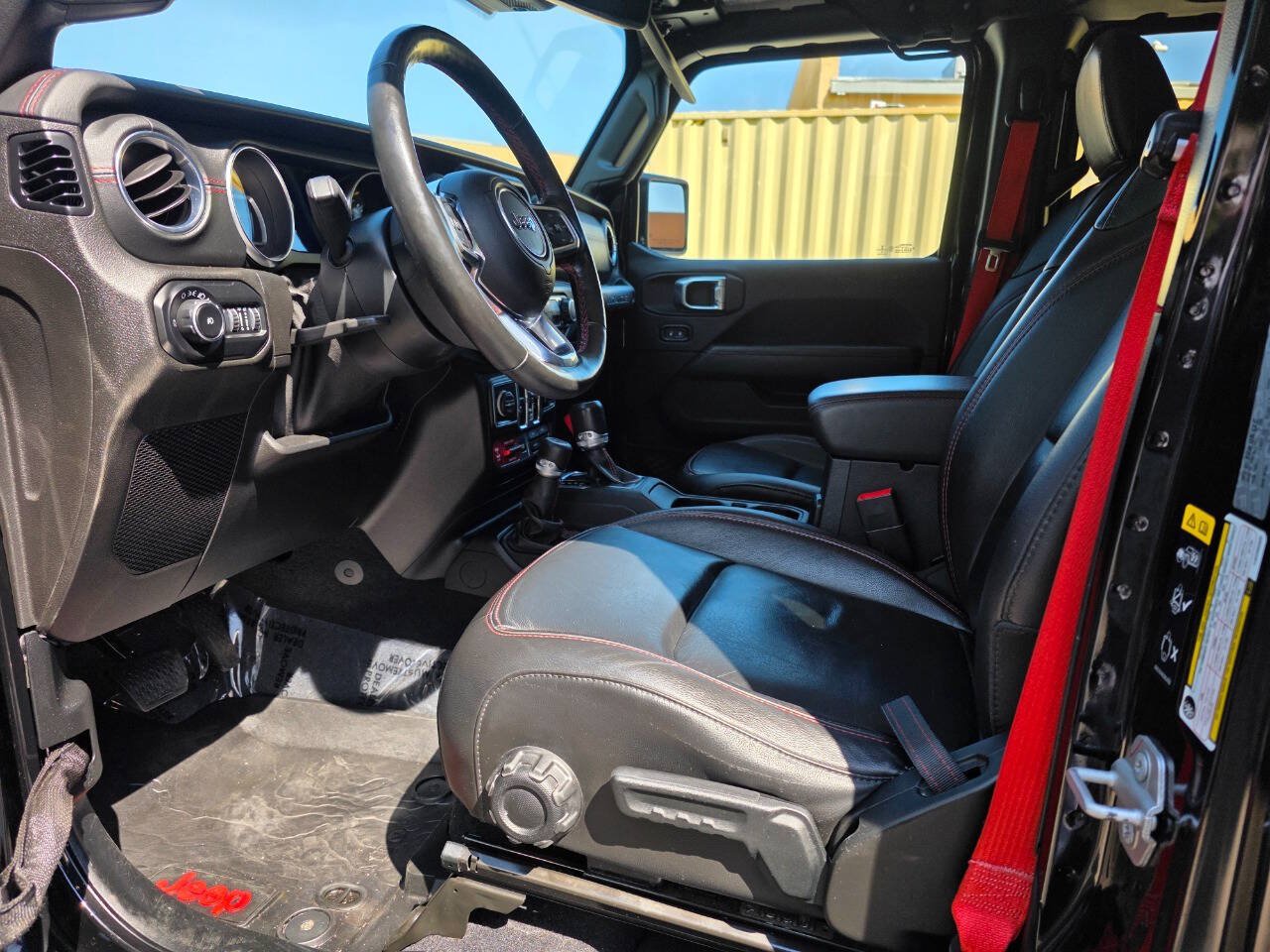 Used 2020 Jeep Wrangler Unlimited Rubicon w/ Quick Order Package 28Y Recon AWD/4WD image 13