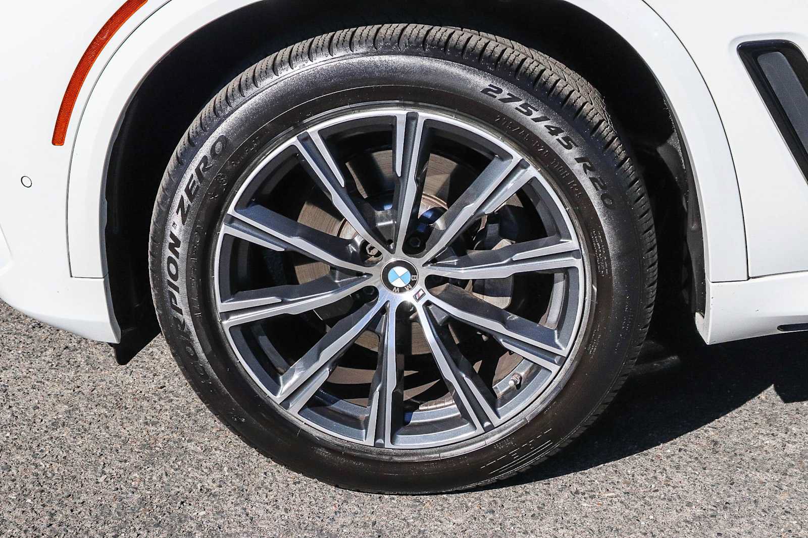 Used 2020 BMW X5 xDrive40i w/ M Sport Package AWD/4WD image 14
