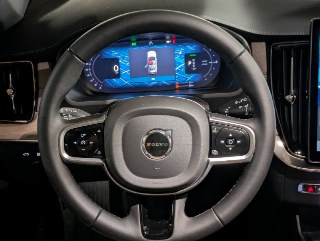New 2026 Volvo XC90 T8 Ultra w/ Protection Package AWD/4WD image 17