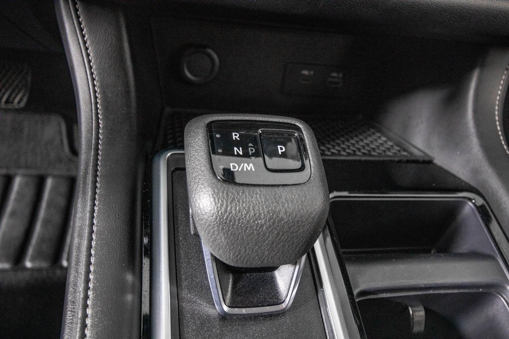 Used 2025 Nissan Pathfinder SV image 25