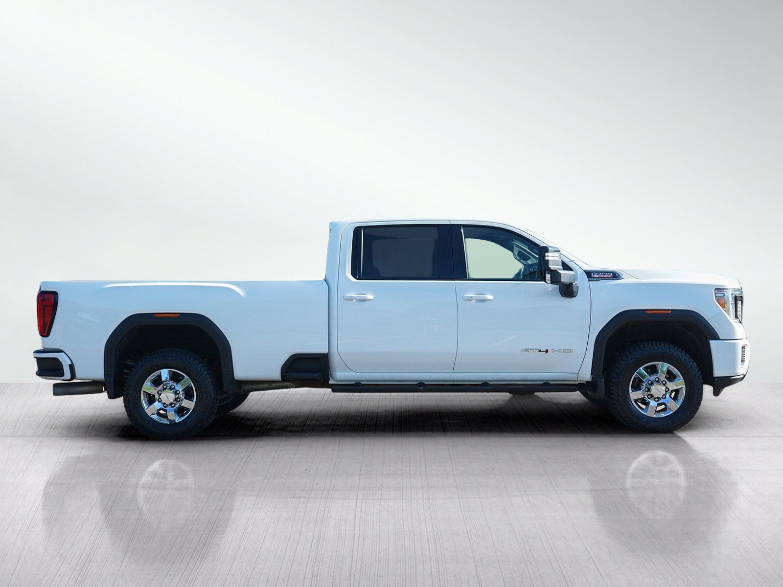 Used 2023 GMC Sierra 2500 AT4 w/ Gooseneck/5TH Wheel Package AWD/4WD image 6