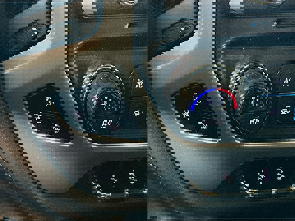 Used 2017 GMC Sierra 1500 SLT image 15