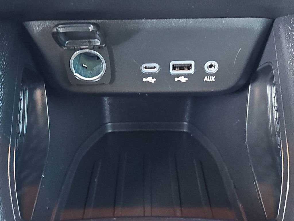 Used 2023 Chevrolet TrailBlazer RS w/ Convenience Package image 24