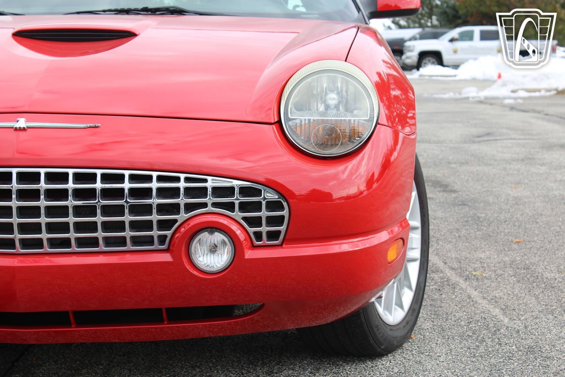 Used 2002 Ford Thunderbird image 26