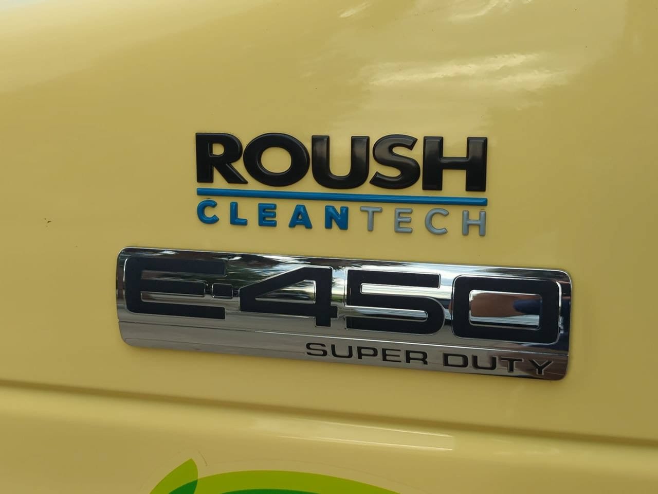 Used 2022 Ford E-450 and Econoline 450 Super Duty RWD image 5