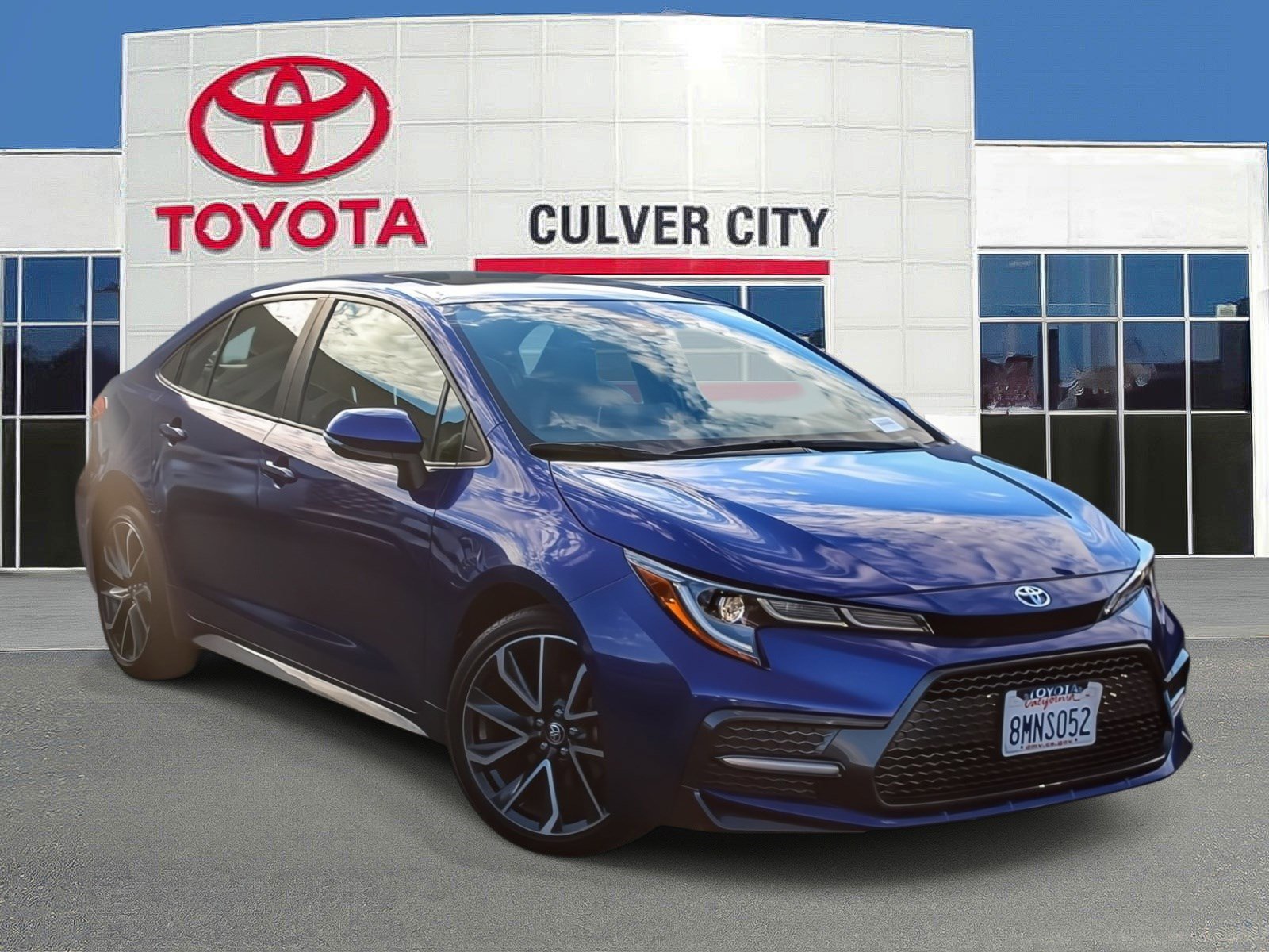 Used 2020 Toyota Corolla XSE image 1