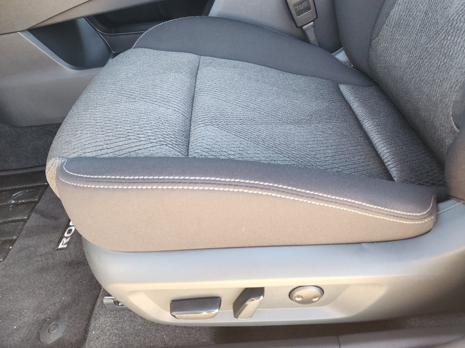 New 2026 Nissan Rogue SV w/ Cold Weather Package image 20