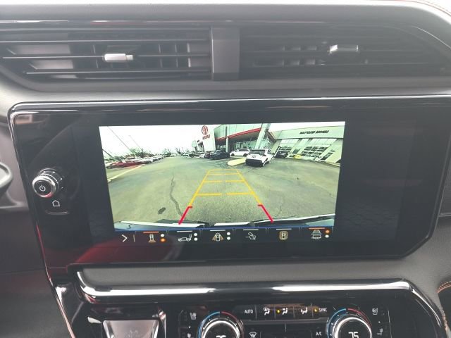 Used 2025 GMC Sierra 2500 AT4 w/ Technology Package image 26