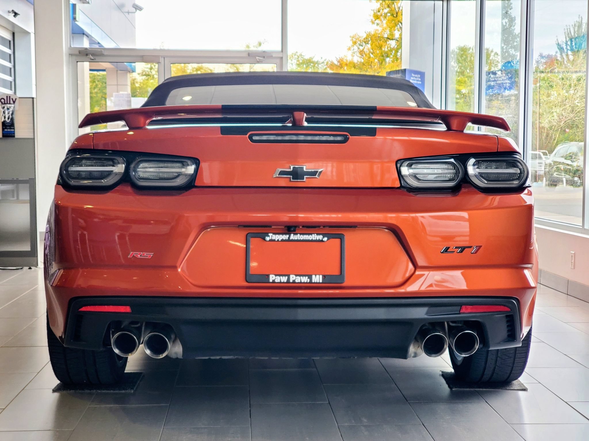 Used 2022 Chevrolet Camaro LT RWD image 6