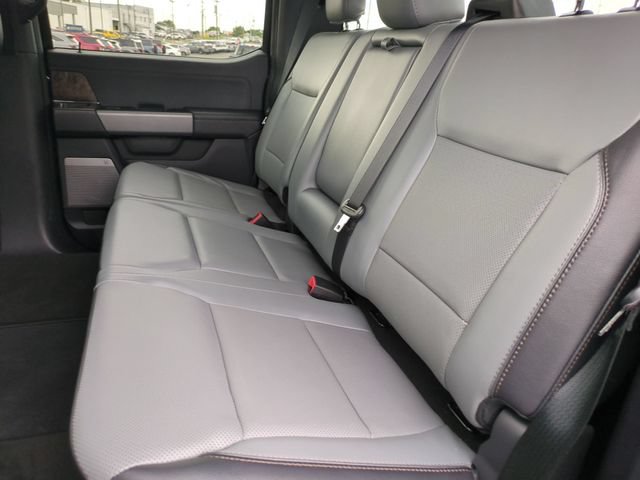 Used 2023 Ford F150 Lightning Lariat AWD/4WD image 29