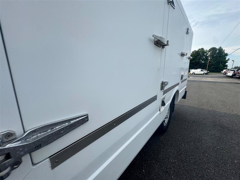 Used 2014 Chevrolet Express 3500 RWD image 17