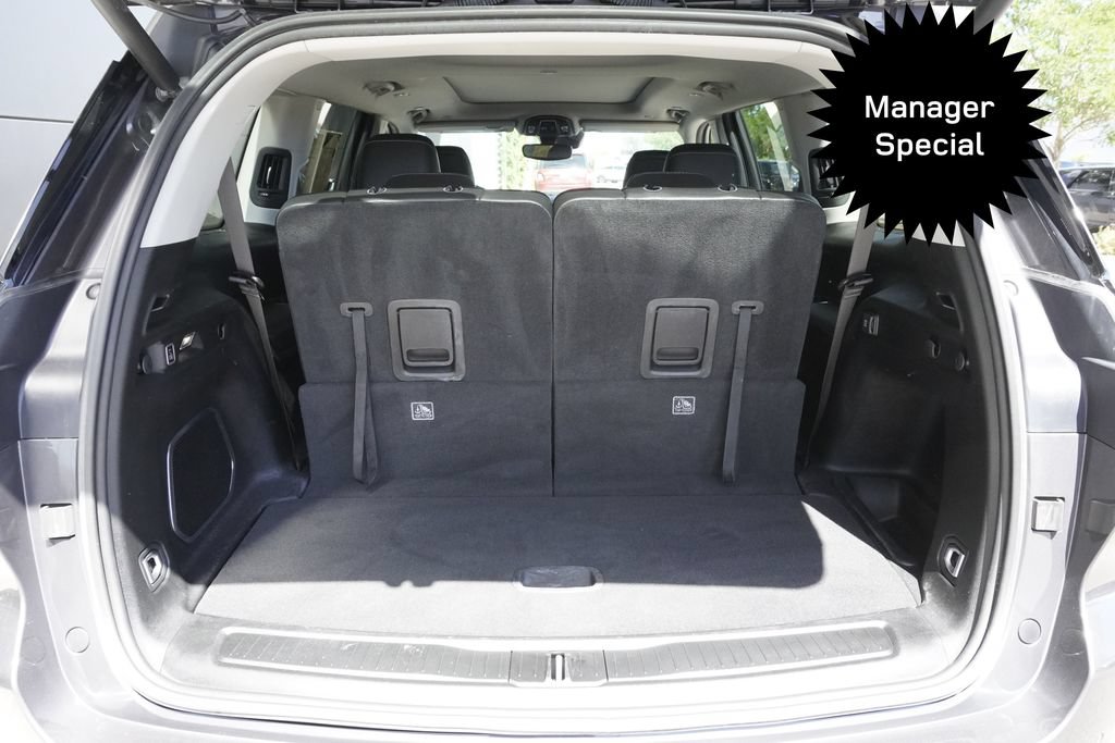 Used 2022 Jeep Grand Cherokee L Limited w/ Black Appearance Package AWD/4WD image 32