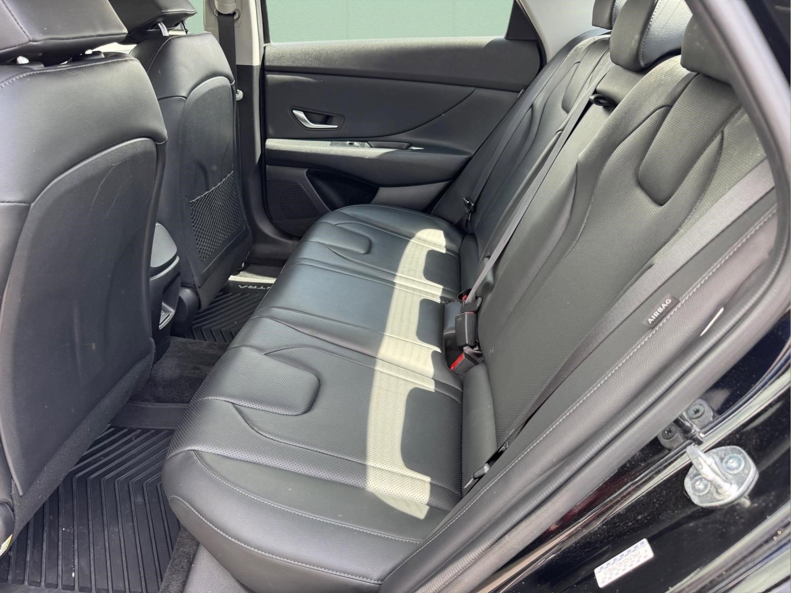 Certified 2024 Hyundai Elantra Limited FWD image 13