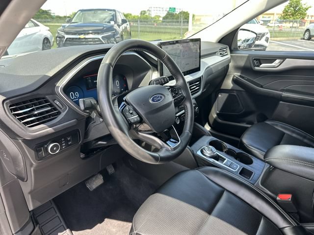 Used 2024 Ford Escape Platinum AWD/4WD image 20