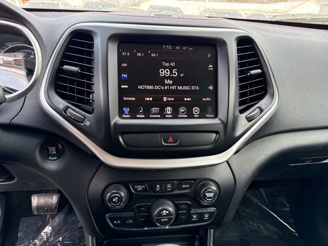 Used 2015 Jeep Cherokee Trailhawk w/ Comfort/Convenience Group image 21