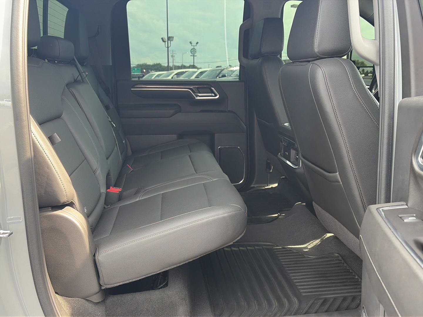 Used 2024 Chevrolet Silverado 2500 LTZ w/ LTZ Plus Package AWD/4WD image 19