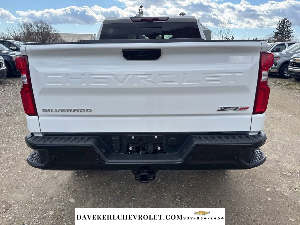 Used 2025 Chevrolet Silverado 1500 ZR2 w/ Technology Package image 4