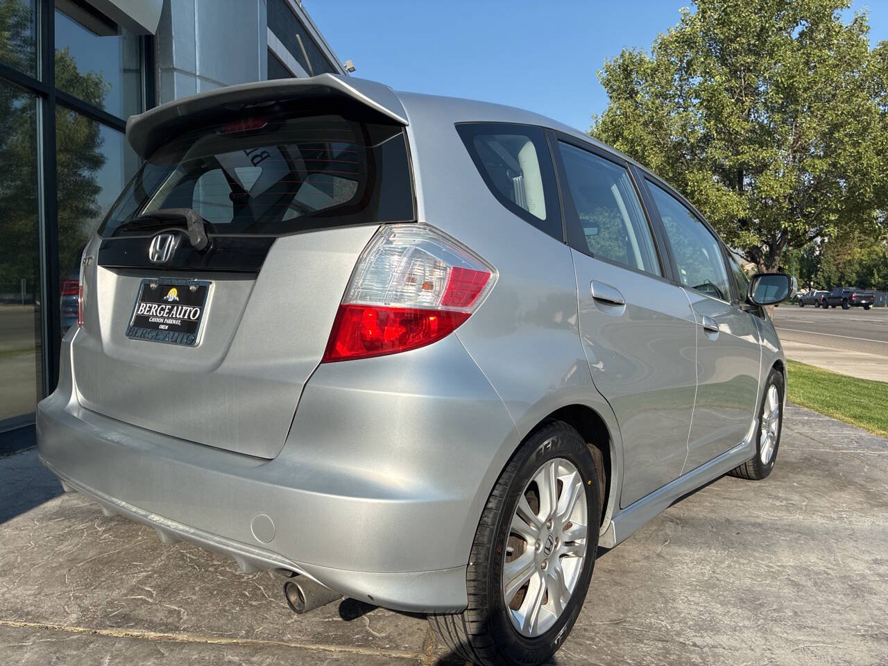 Used 2011 Honda Fit Sport image 5