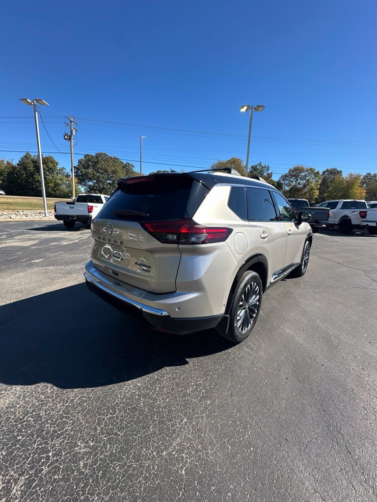 Used 2026 Nissan Rogue Platinum w/ Platinum Premium Package AWD/4WD image 6