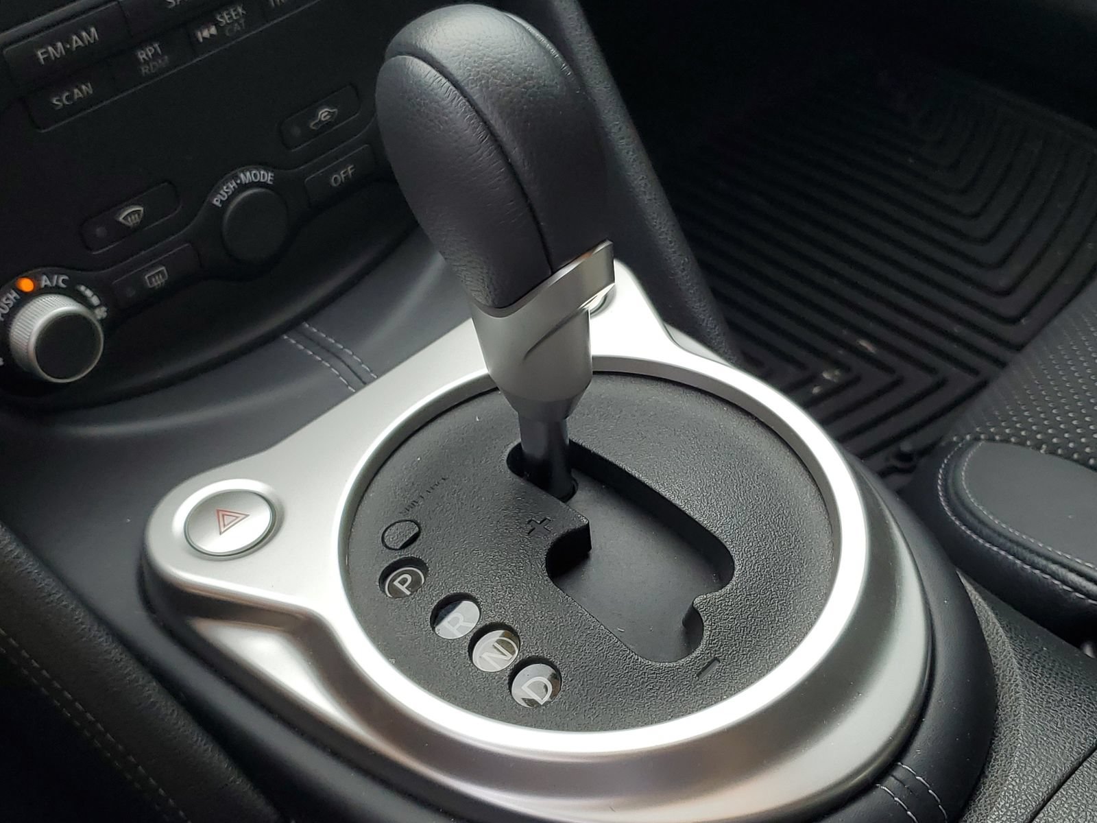 Used 2019 Nissan 370Z Touring Sport RWD image 29