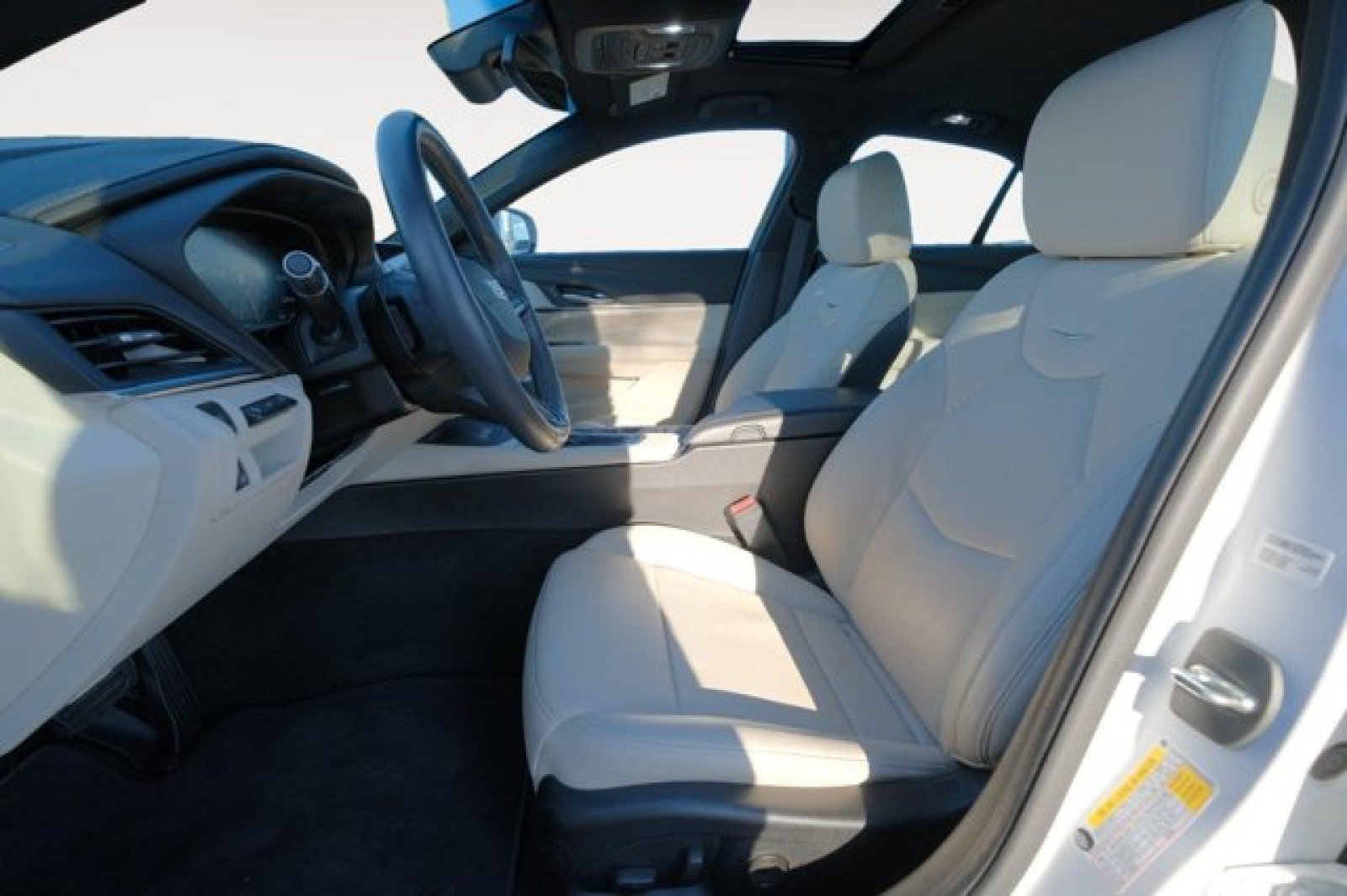 Used 2021 Cadillac CT4 Premium Luxury RWD image 12