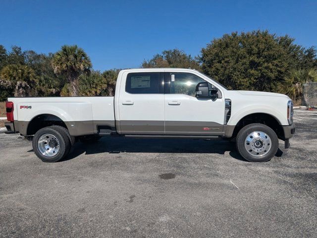 New 2026 Ford F450 King Ranch w/ FX4 Off-Road Package AWD/4WD image 4