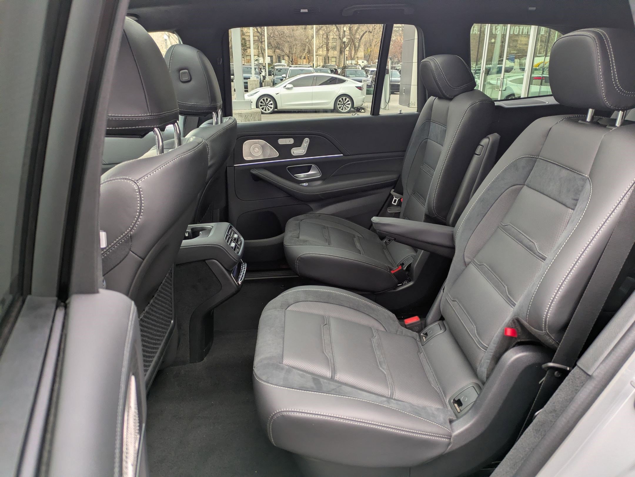 New 2026 Mercedes-Benz GLS 63 AMG 4MATIC image 16