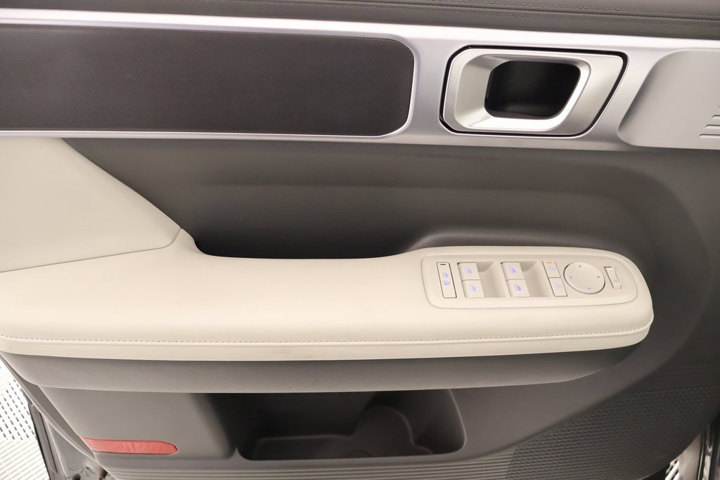 Used 2025 Hyundai Santa Fe SEL image 15