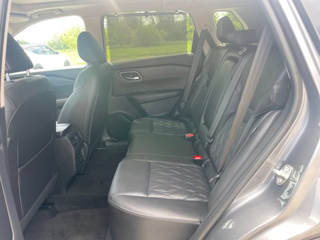 Used 2024 Nissan Rogue Platinum w/ Platinum Premium Package AWD/4WD image 28