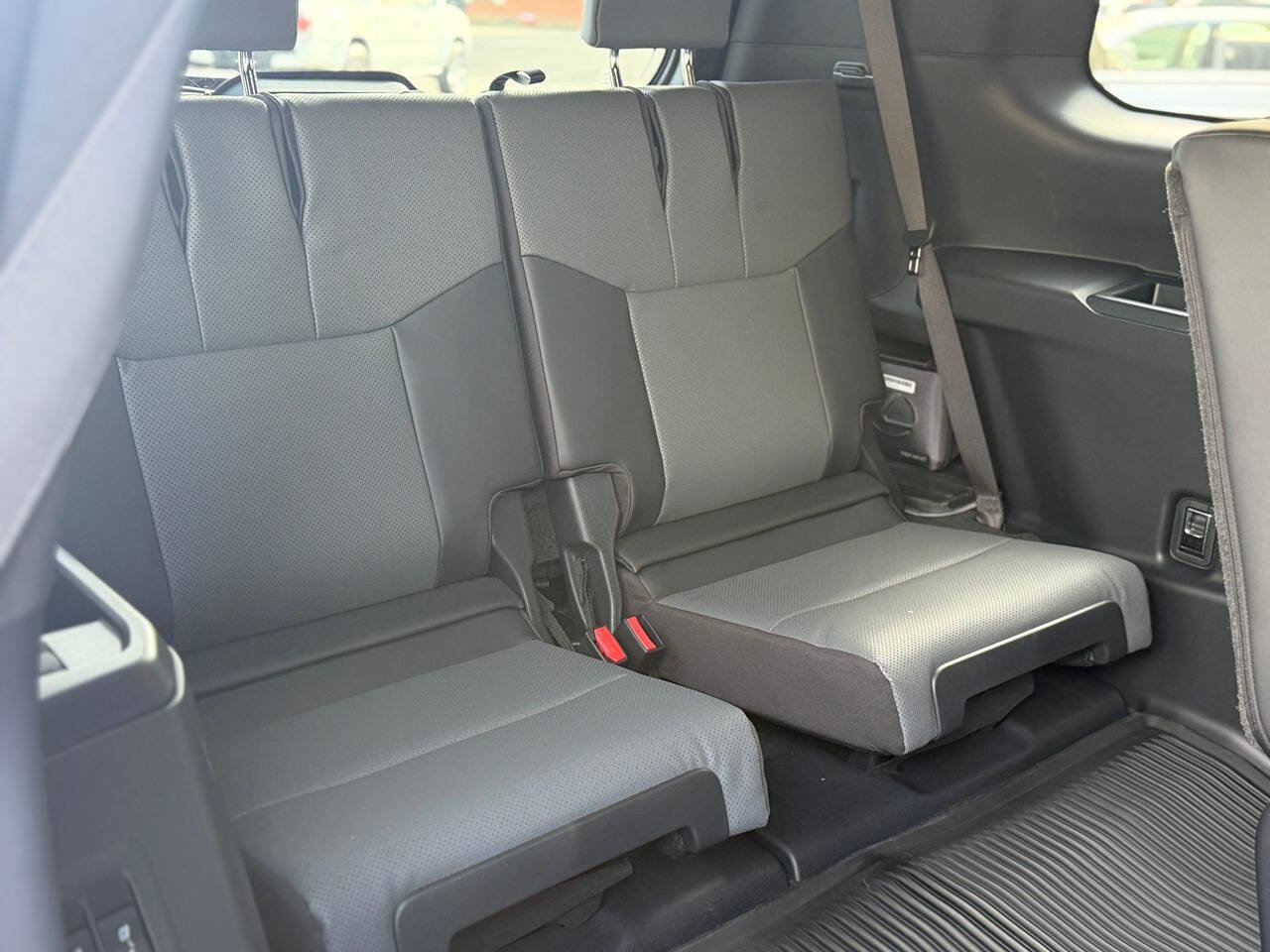 Used 2024 Lexus GX 550 w/ Accessory Package (Z1) image 69