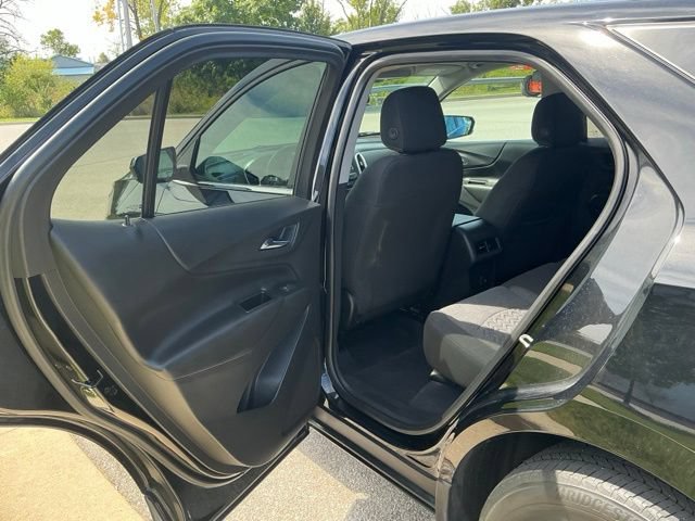 Used 2022 Chevrolet Equinox LT AWD/4WD image 15