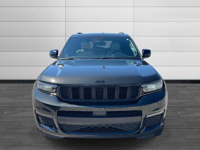 Certified 2024 Jeep Grand Cherokee L Limited w/ Black Appearance Package AWD/4WD image 9