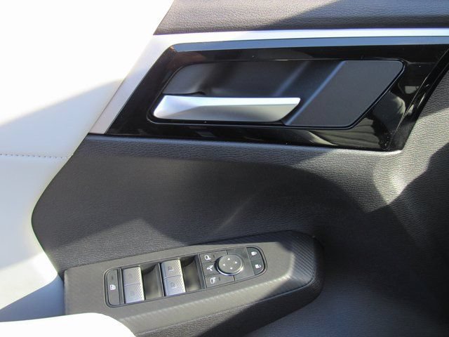 New 2025 Mitsubishi Outlander SE AWD/4WD image 12
