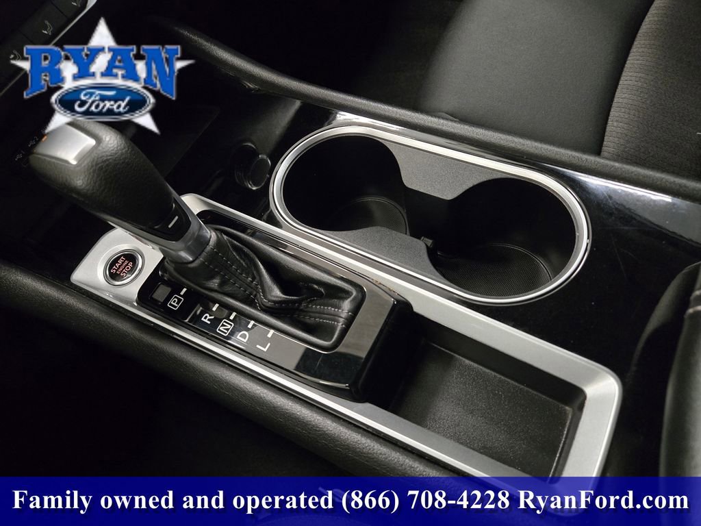 Used 2024 Nissan Altima 2.5 SV image 12