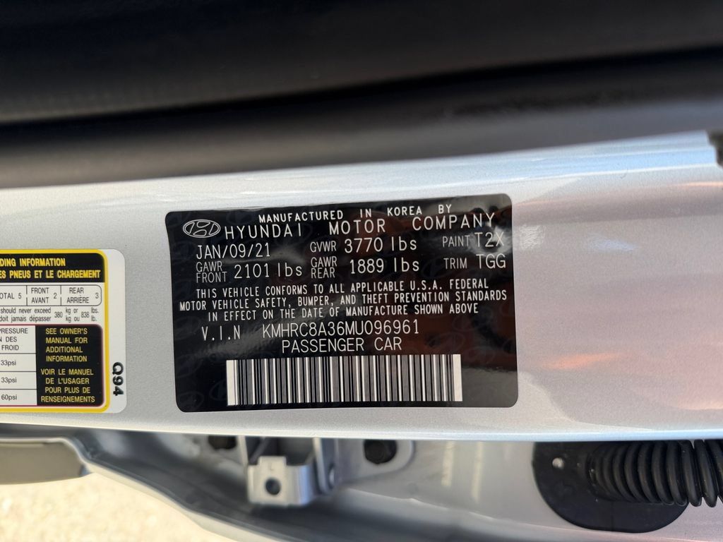 Used 2021 Hyundai Venue SEL w/ Premium Package FWD image 36