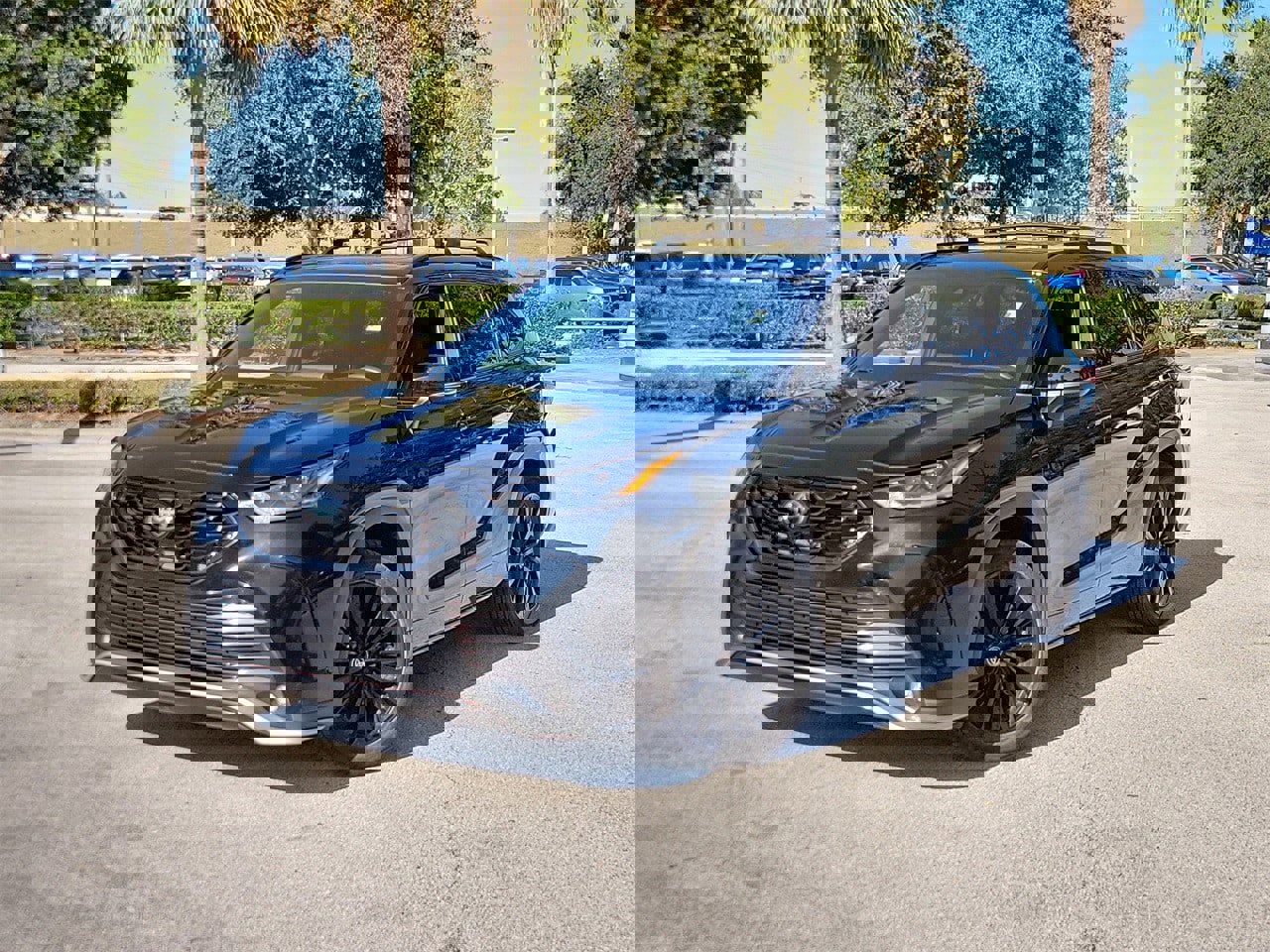 Used 2024 Toyota Highlander XSE image 1