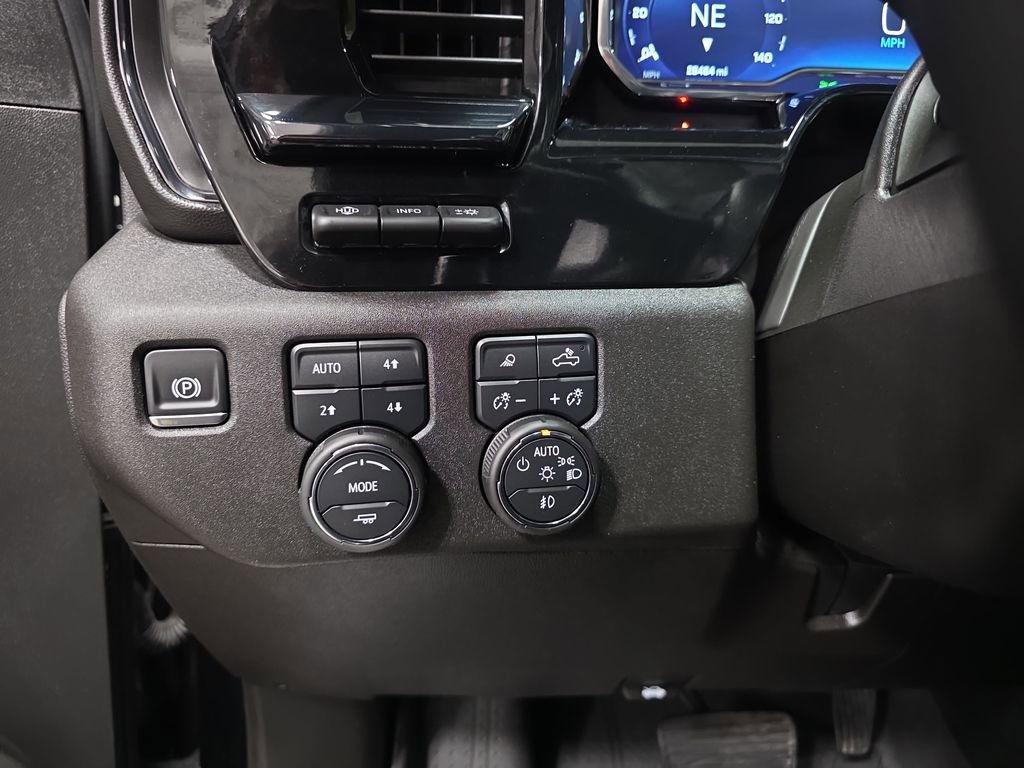Used 2025 Chevrolet Silverado 2500 ZR2 w/ Technology Package image 26