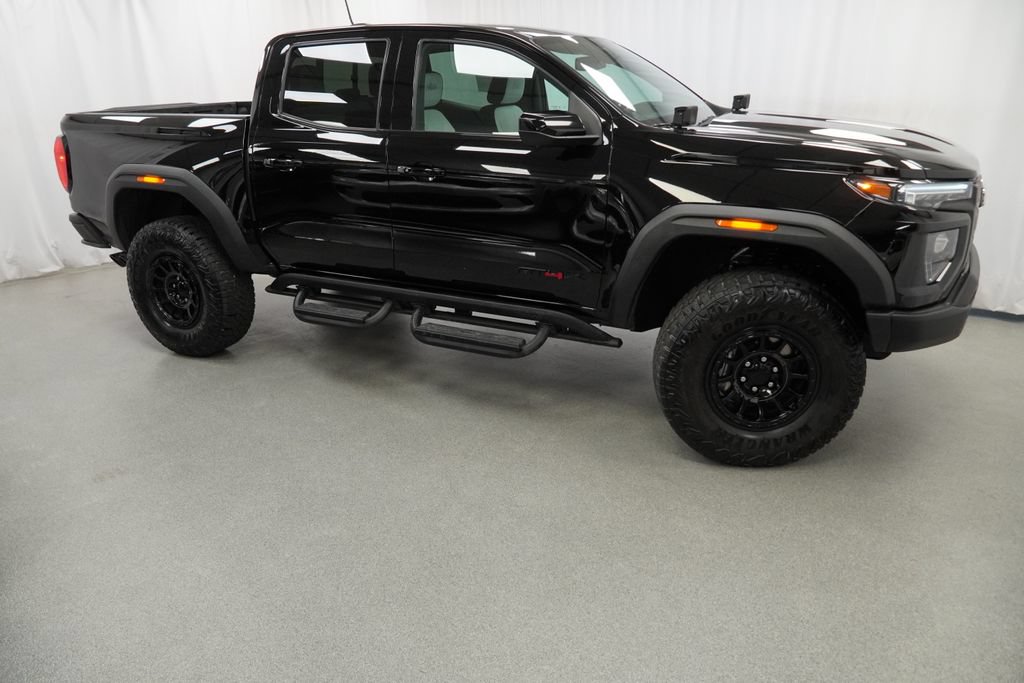 Used 2024 GMC Canyon AT4X w/ AT4X AEV Edition AWD/4WD image 6