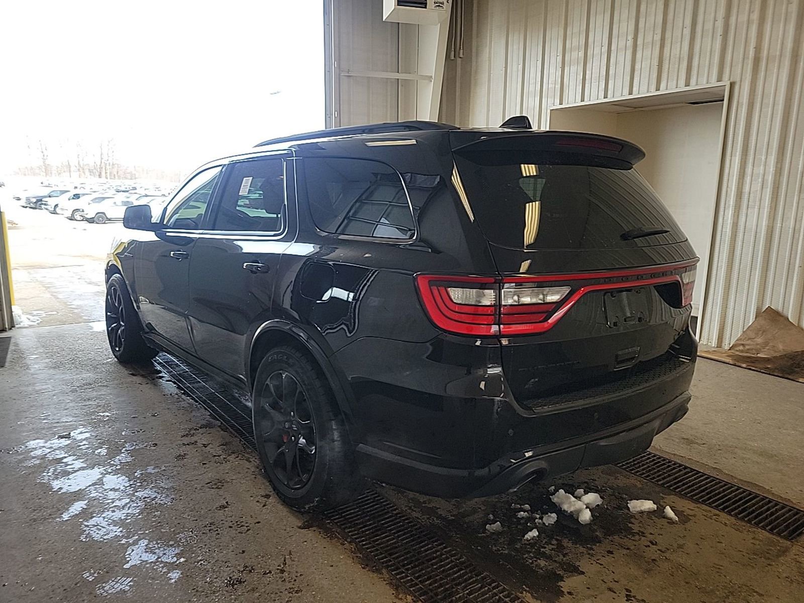 Used 2023 Dodge Durango R/T w/ Tow 'N Go Package AWD/4WD image 3