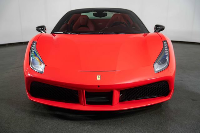 Used 2018 Ferrari 488 Spider RWD image 3