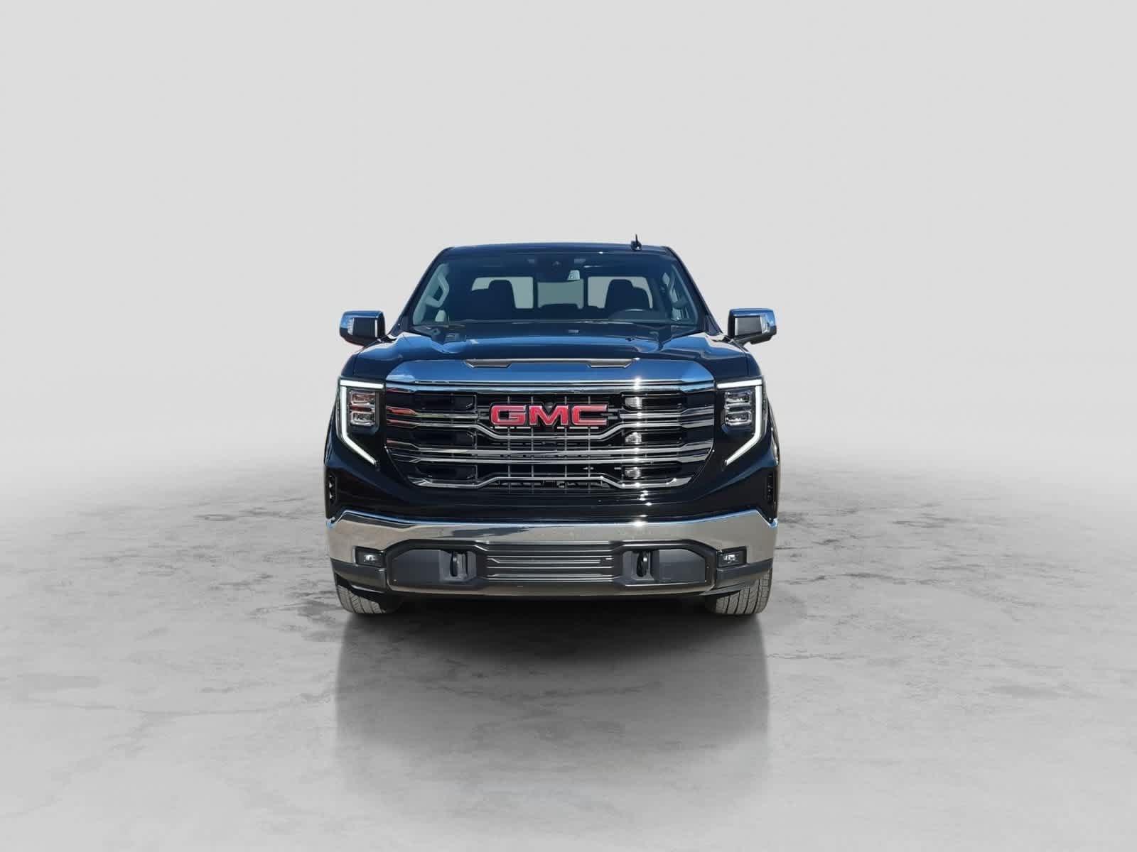 Used 2025 GMC Sierra 1500 SLT w/ SLT Premium Package AWD/4WD image 3