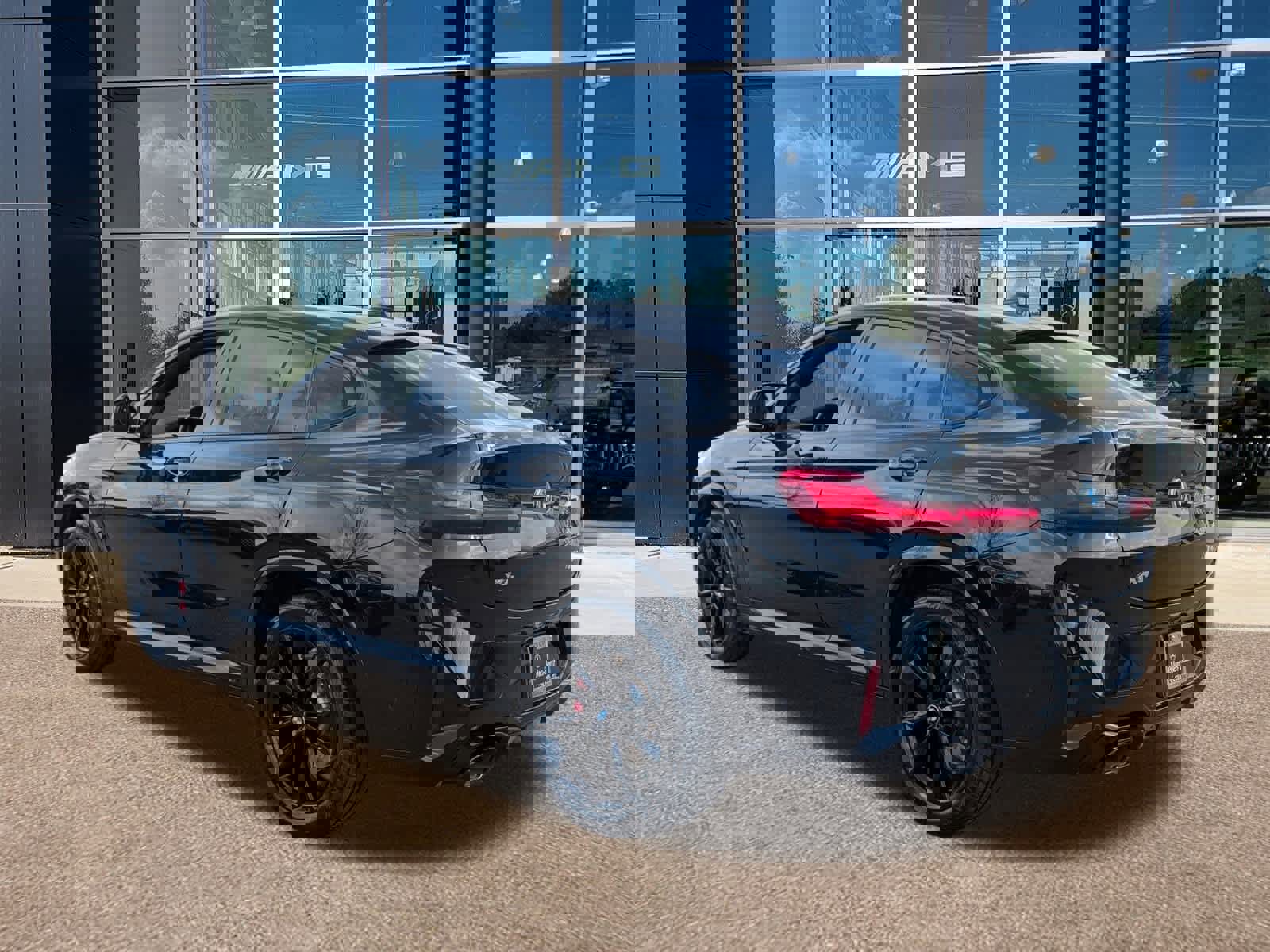 Used 2022 BMW X4 M40i image 7