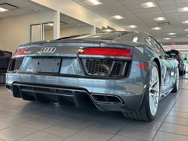 Used 2017 Audi R8 V10 AWD/4WD image 6