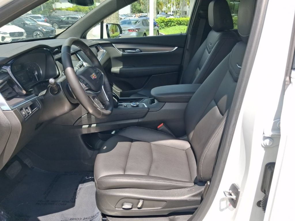 Used 2023 Cadillac XT5 Luxury FWD image 13
