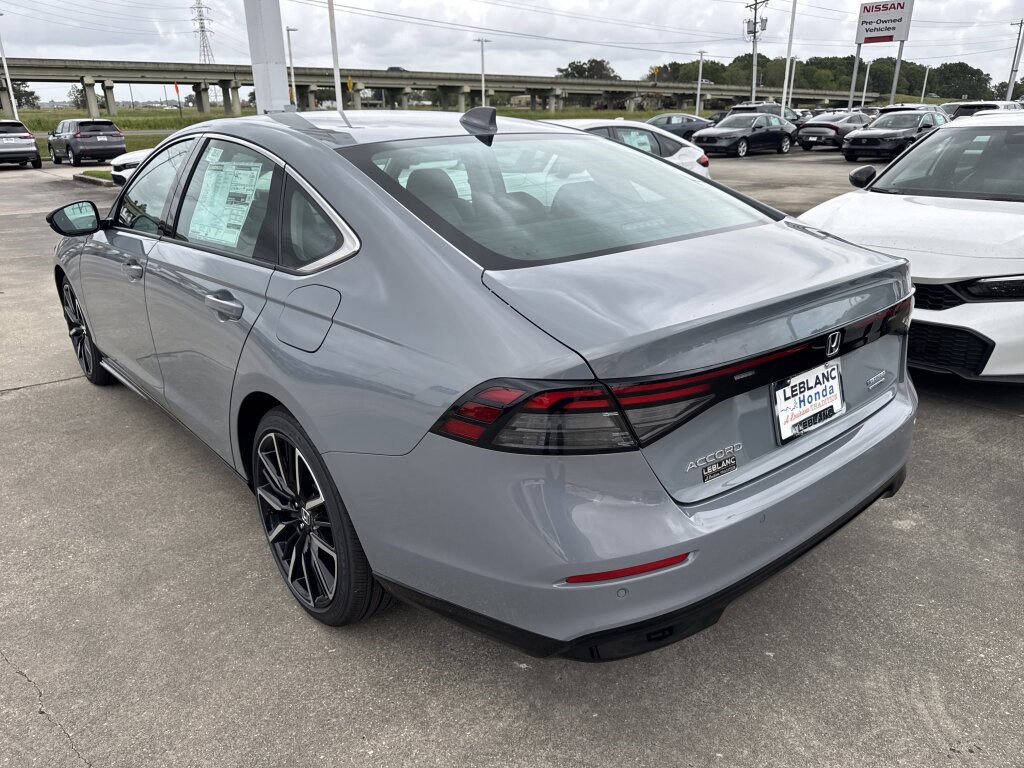 New 2026 Honda Accord Touring image 7