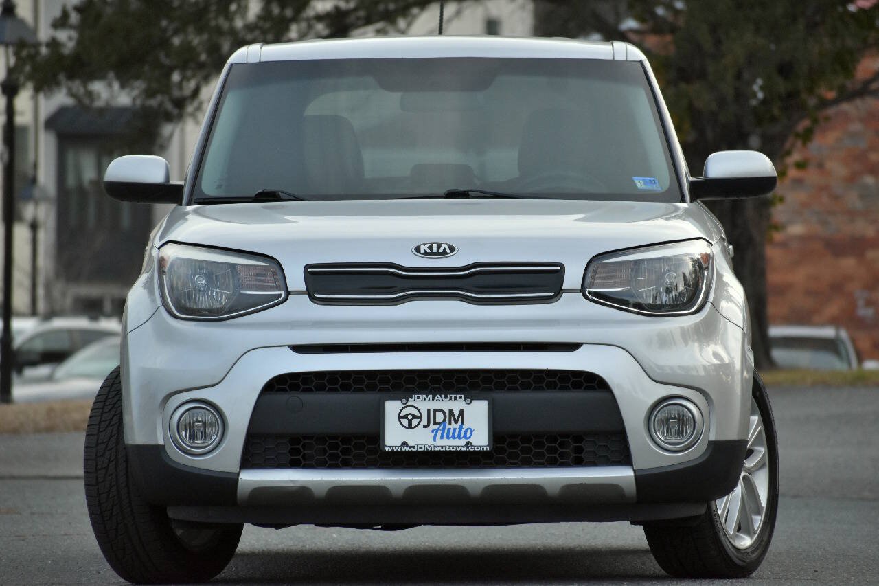Used 2018 Kia Soul + FWD image 3